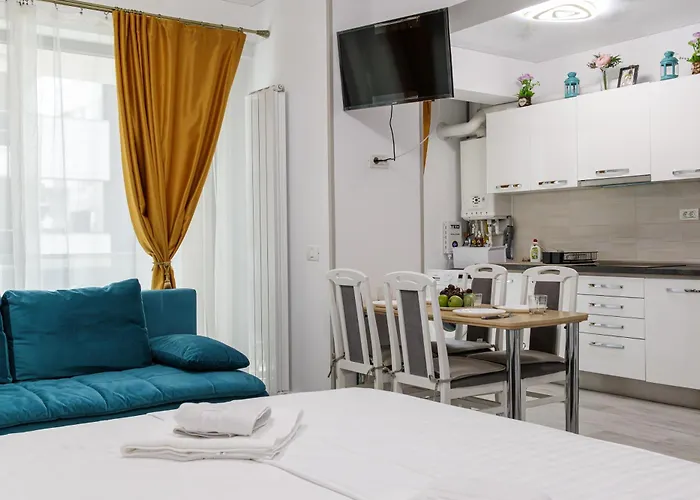 Azul Lejlighed Năvodari